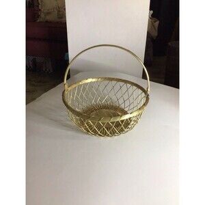 Vintage Cooper Wire Basket,9 In Round,3 3/4  In High,9 In High W/Handel
